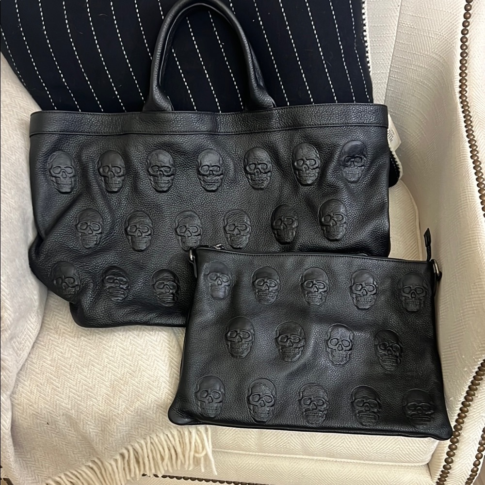 BNWT IO Pelle Italia leather skull tote and clutch with straps and dust bags